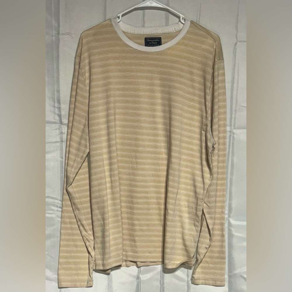 Abercrombie and Fitch long sleeve​